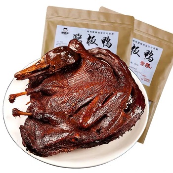 湖南酱板鸭年货香辣板鸭整只酱鸭常德风干手撕烤鸭零食品小吃特产